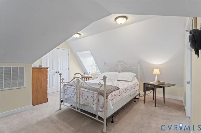2116 Maplewood Rd, Henrico, VA 23228