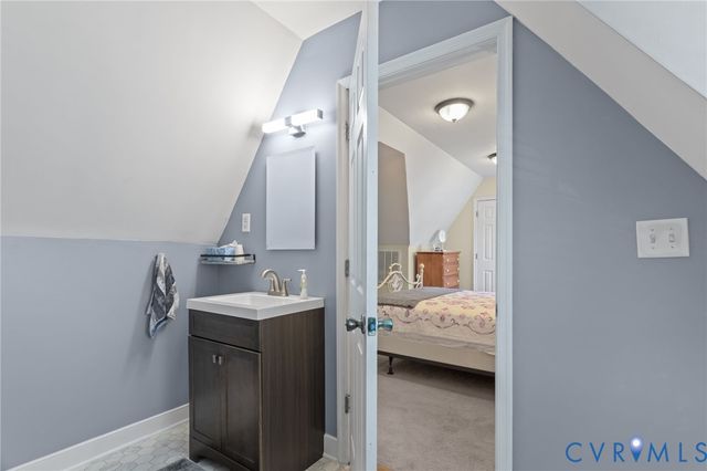 2116 Maplewood Rd, Henrico, VA 23228