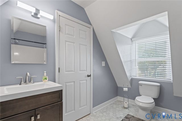 2116 Maplewood Rd, Henrico, VA 23228