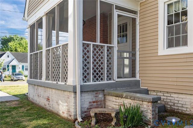 2116 Maplewood Rd, Henrico, VA 23228