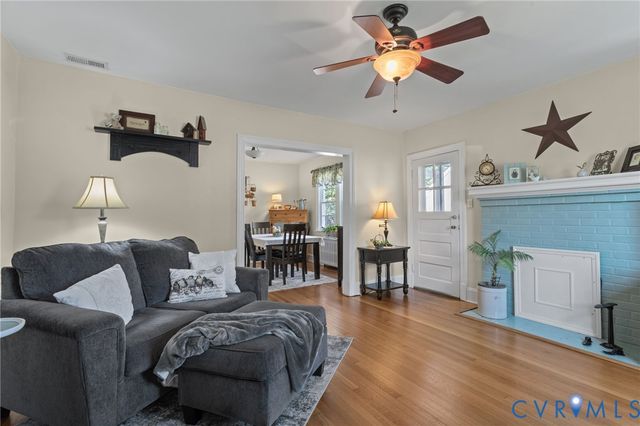 2116 Maplewood Rd, Henrico, VA 23228