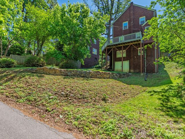 15 Sylvan Avenue, Asheville, NC 28801