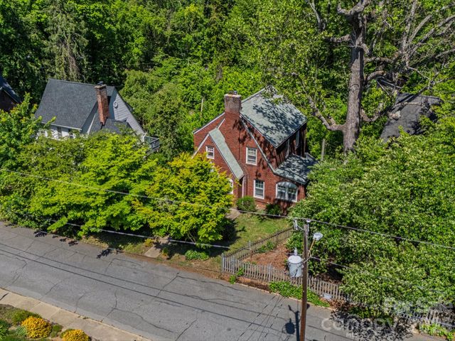 15 Sylvan Avenue, Asheville, NC 28801