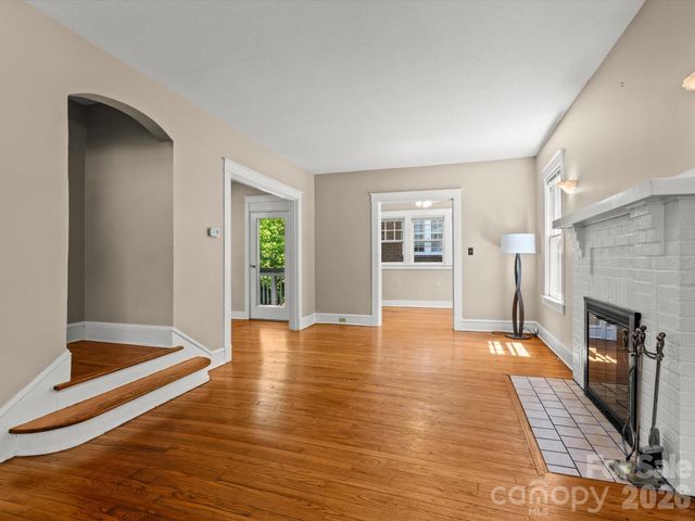 15 Sylvan Avenue, Asheville, NC 28801