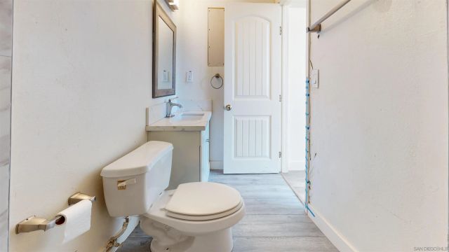 5270-72 Manhasset Dr, San Diego, CA 92115