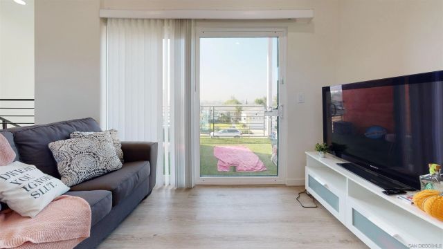 5270-72 Manhasset Dr, San Diego, CA 92115