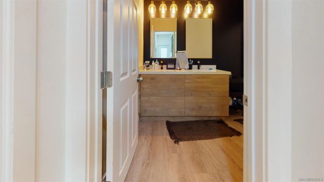 5270-72 Manhasset Dr, San Diego, CA 92115