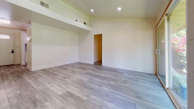 5270-72 Manhasset Dr, San Diego, CA 92115