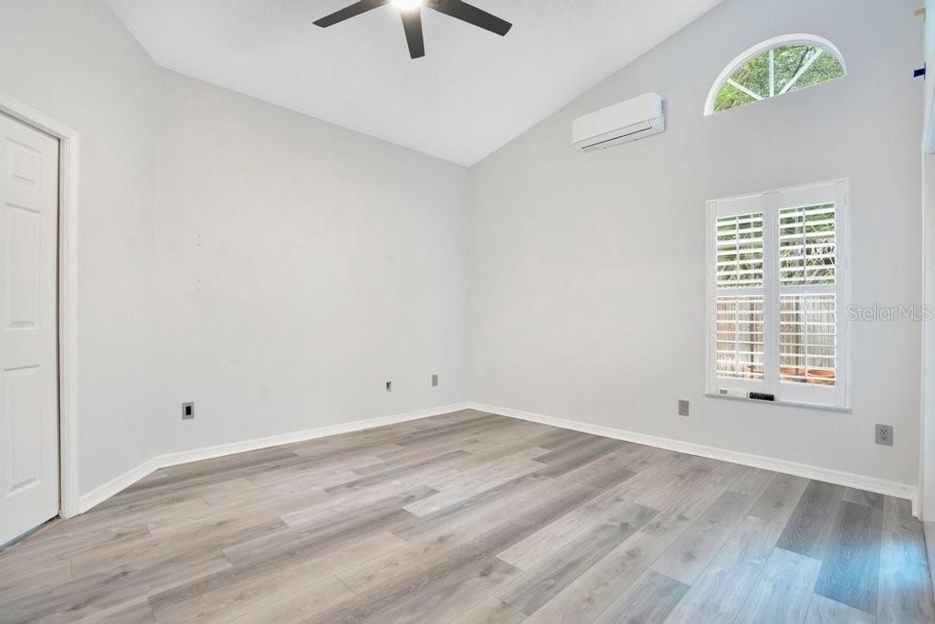 Image 18 of property listing at 1001 PIEDMONT OAKS DRIVE, Apopka, FL 32703