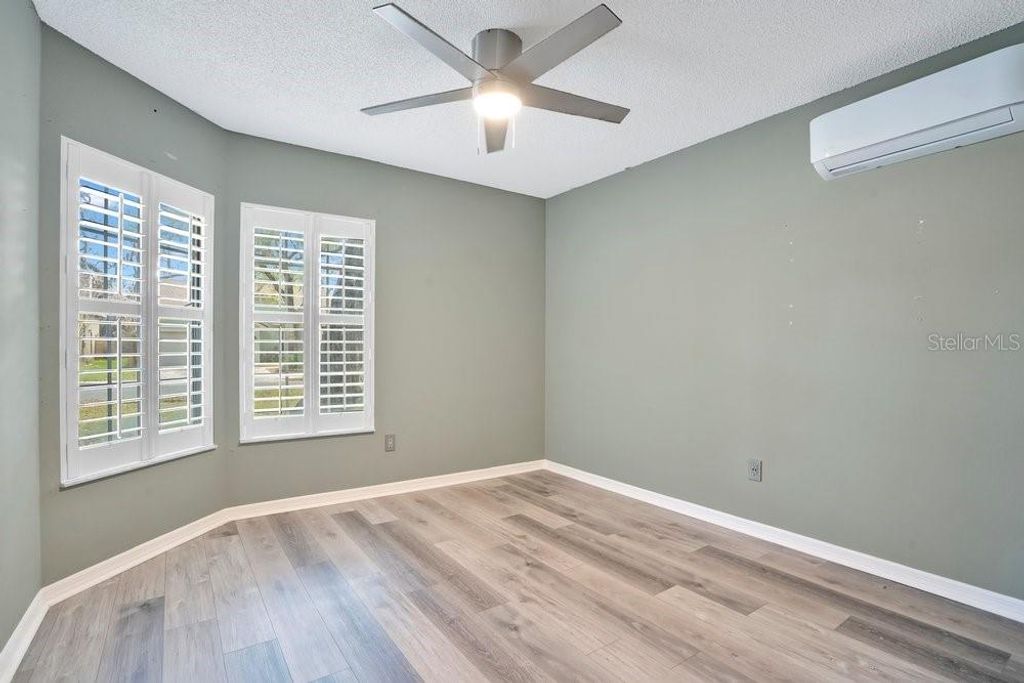 Image 25 of property listing at 1001 PIEDMONT OAKS DRIVE, Apopka, FL 32703