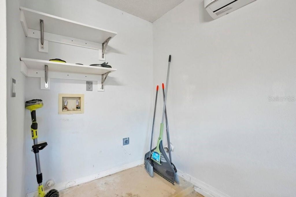 Image 29 of property listing at 1001 PIEDMONT OAKS DRIVE, Apopka, FL 32703