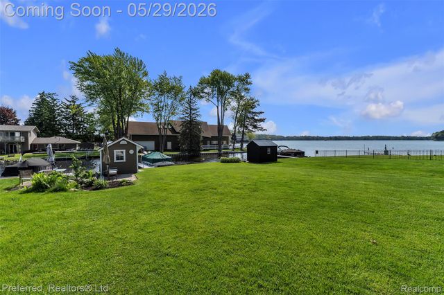 3812 Maiden Street, Waterford Charter Township, MI 48329