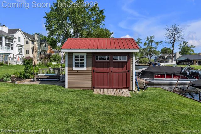 3812 Maiden Street, Waterford Charter Township, MI 48329