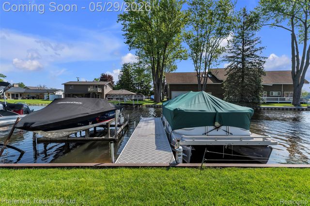 3812 Maiden Street, Waterford Charter Township, MI 48329