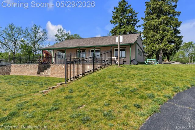3812 Maiden Street, Waterford Charter Township, MI 48329