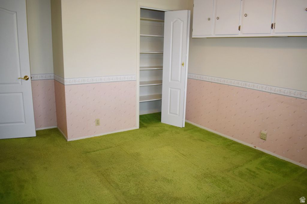 Image 11 of property listing at 5316 S 2150 W, Taylorsville, UT 84129