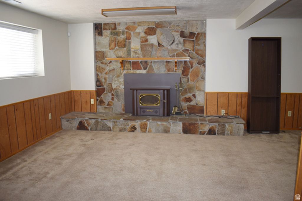 Image 13 of property listing at 5316 S 2150 W, Taylorsville, UT 84129