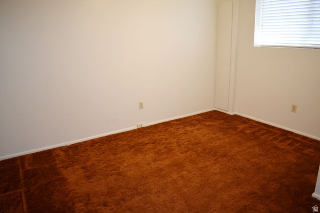 Image 15 of property listing at 5316 S 2150 W, Taylorsville, UT 84129