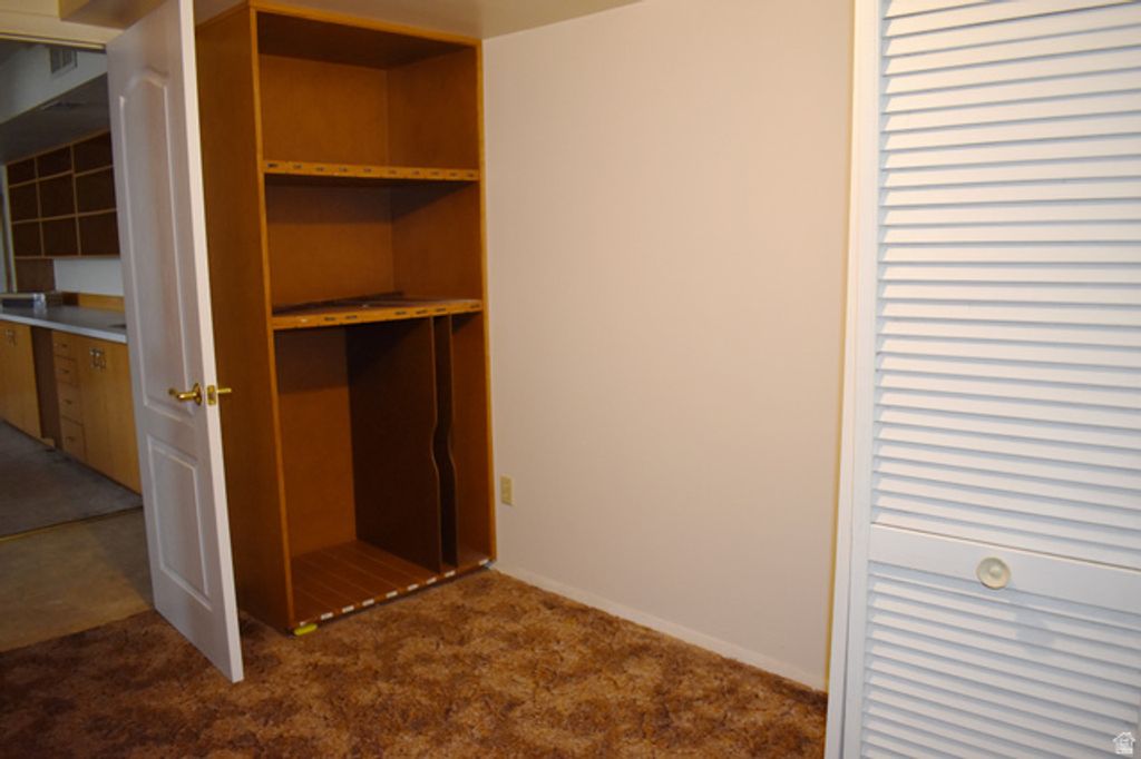 Image 17 of property listing at 5316 S 2150 W, Taylorsville, UT 84129