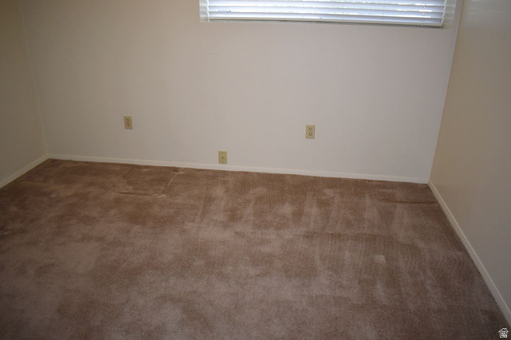 Image 18 of property listing at 5316 S 2150 W, Taylorsville, UT 84129