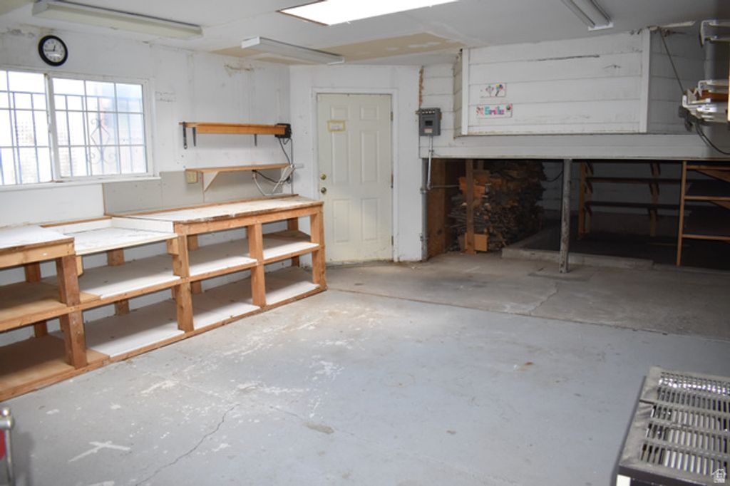 Image 21 of property listing at 5316 S 2150 W, Taylorsville, UT 84129