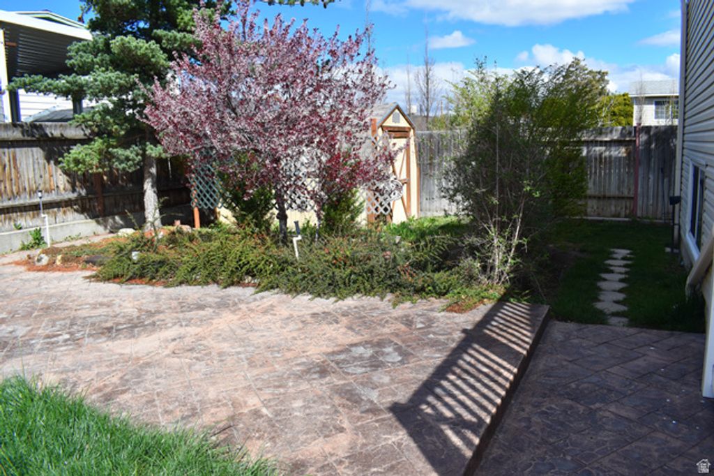 Image 26 of property listing at 5316 S 2150 W, Taylorsville, UT 84129