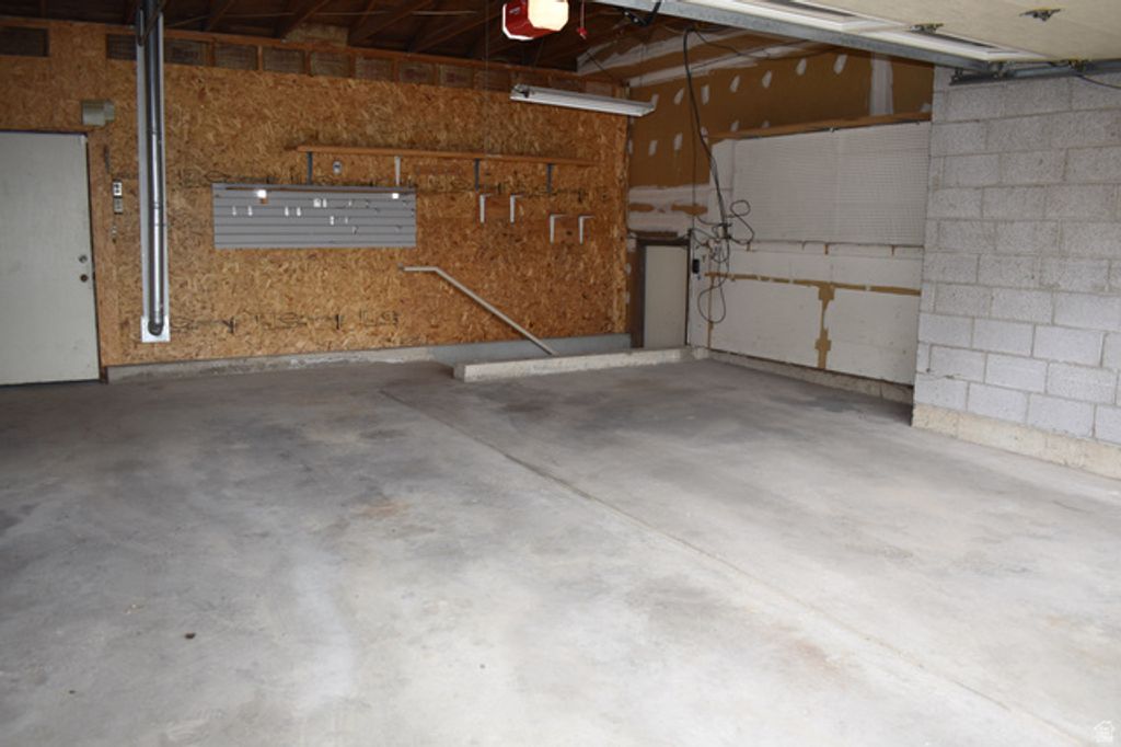 Image 31 of property listing at 5316 S 2150 W, Taylorsville, UT 84129