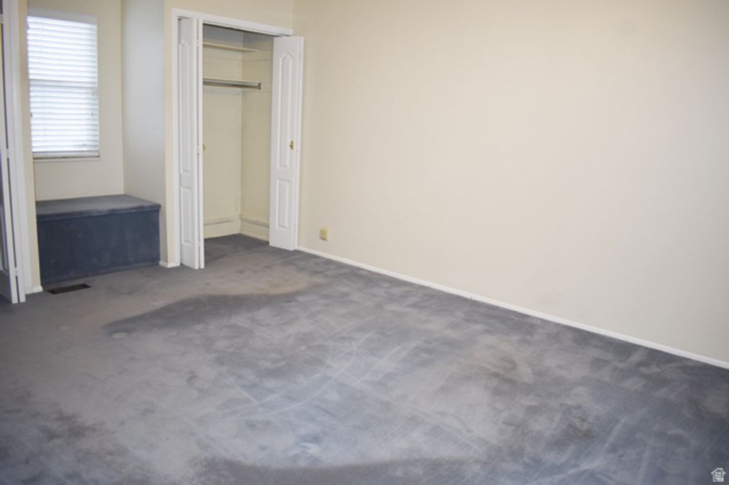 Image 7 of property listing at 5316 S 2150 W, Taylorsville, UT 84129