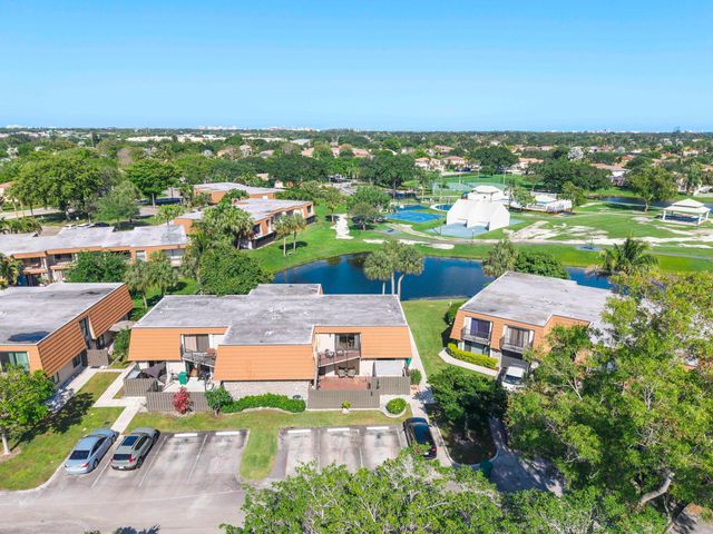 1426 SW 110th Way, Davie, FL 33324