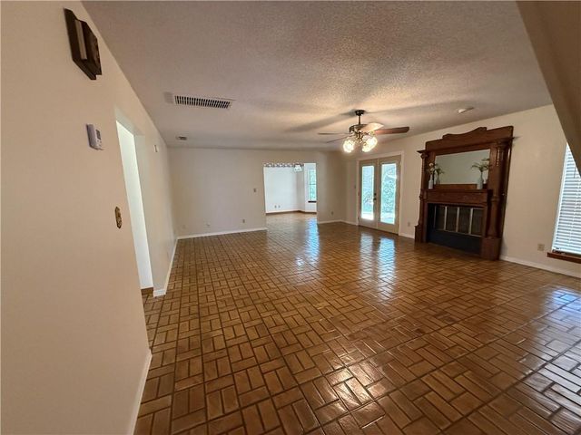 4198 Chisha Drive, Saraland, AL 36571