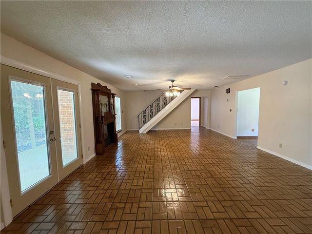 4198 Chisha Drive, Saraland, AL 36571
