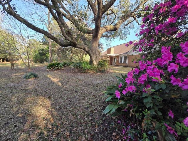 4198 Chisha Drive, Saraland, AL 36571