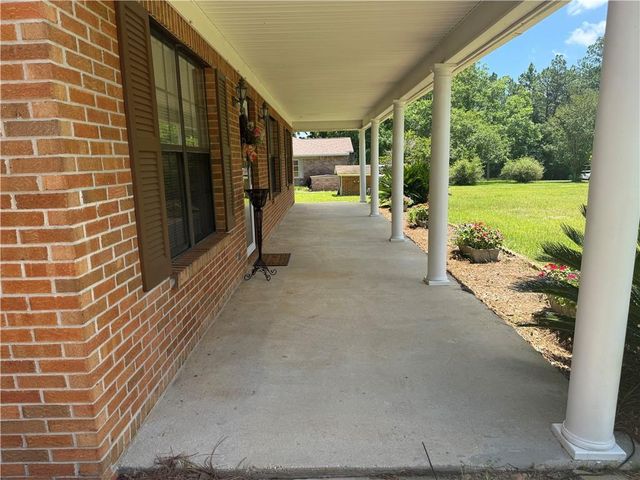 4198 Chisha Drive, Saraland, AL 36571