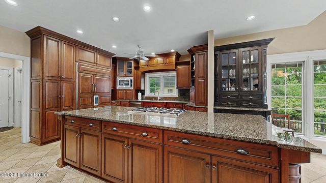 6209 Walnut Ridge Trail, Prospect, KY 40059