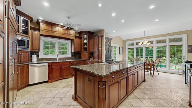 6209 Walnut Ridge Trail, Prospect, KY 40059