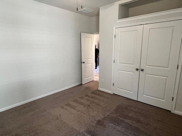 528 Elm Green ST, Hutto, TX 78634