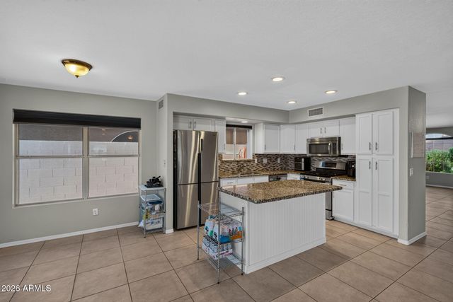 12602 W CAMBRIDGE Avenue, Avondale, AZ 85392