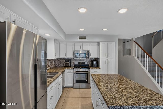 12602 W CAMBRIDGE Avenue, Avondale, AZ 85392