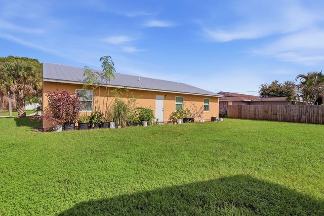 874 SW Canary Terrace, Port St. Lucie, Port St Lucie, FL 34953