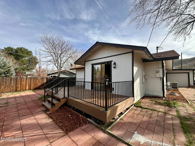 1044 Elm Street, Carson City, NV 89703