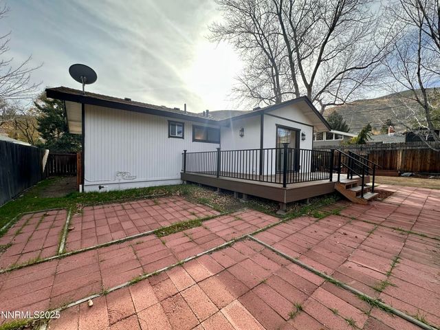 1044 Elm Street, Carson City, NV 89703