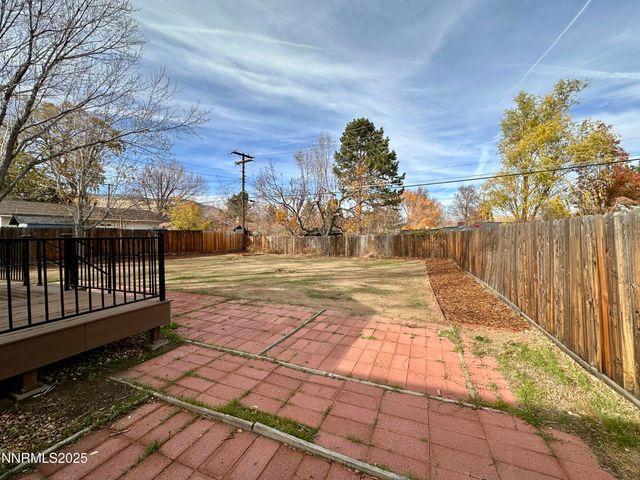 1044 Elm Street, Carson City, NV 89703