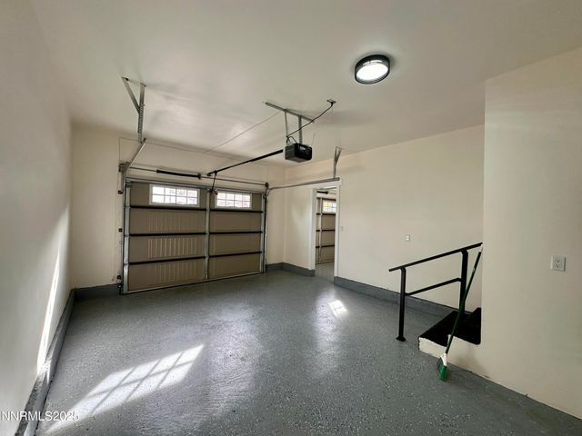 1044 Elm Street, Carson City, NV 89703