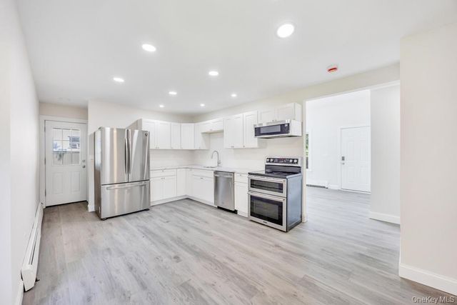 11 Edwards Road, Mastic Beach, NY 11951