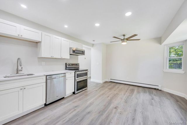 11 Edwards Road, Mastic Beach, NY 11951