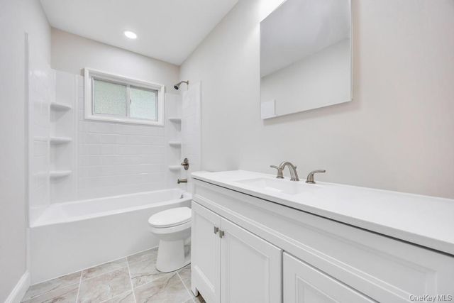 11 Edwards Road, Mastic Beach, NY 11951