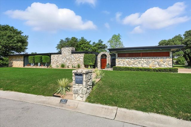 102 Bob White Avenue, Weatherford, TX 76086