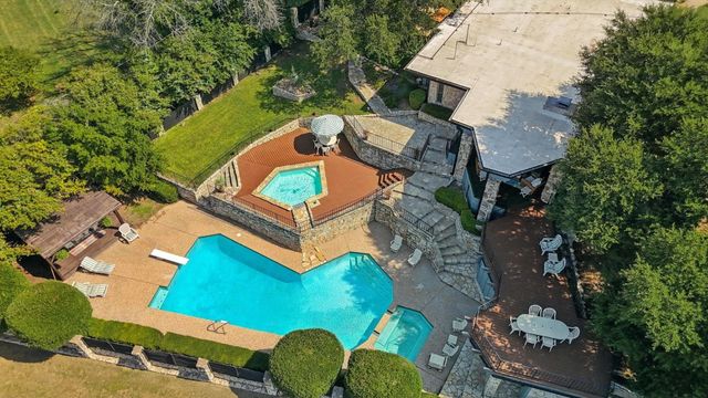 102 Bob White Avenue, Weatherford, TX 76086