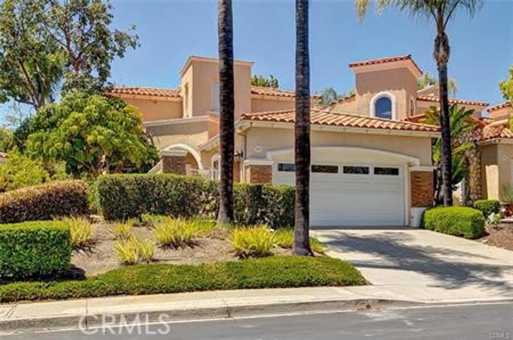 49 Via Barcaza, Coto De Caza, CA 92679