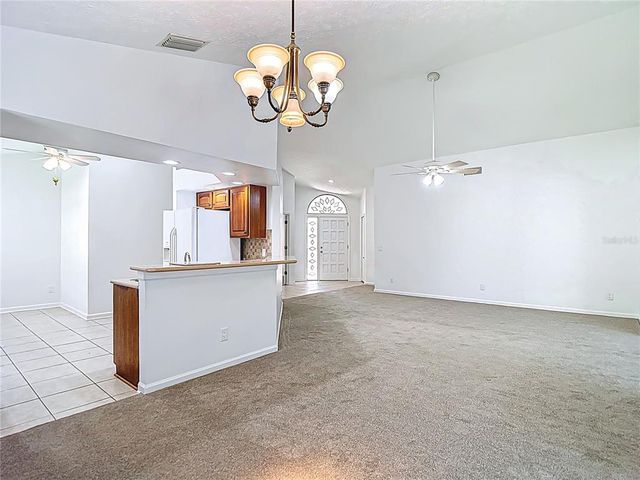 9308 FAIRWAY LAKES COURT, Tampa, FL 33647